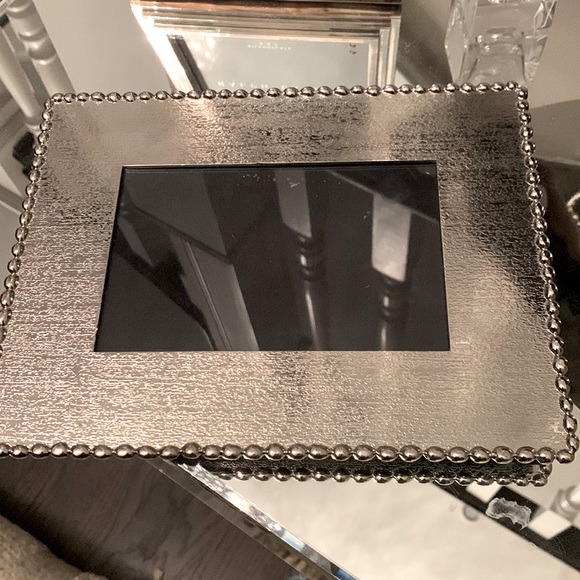 MICHAEL ARAM 3”5” silver beaded frame